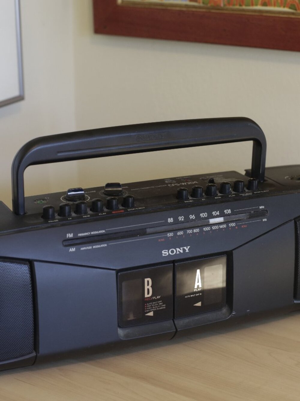 Sony CFS-W304 Portable Stereo Boombox AM/FM Radio Dual Cassette Player